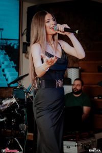 ca2c9492-e2e5-4415-8ecd-45bc045d9660